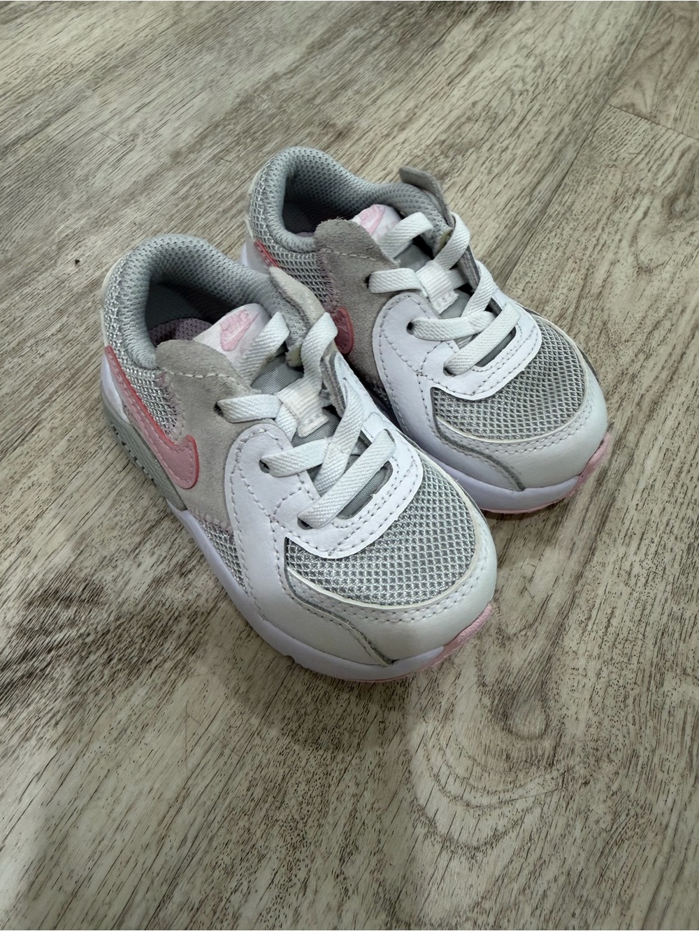 NIKE Kids White and Light Pink Athletic Sneakers